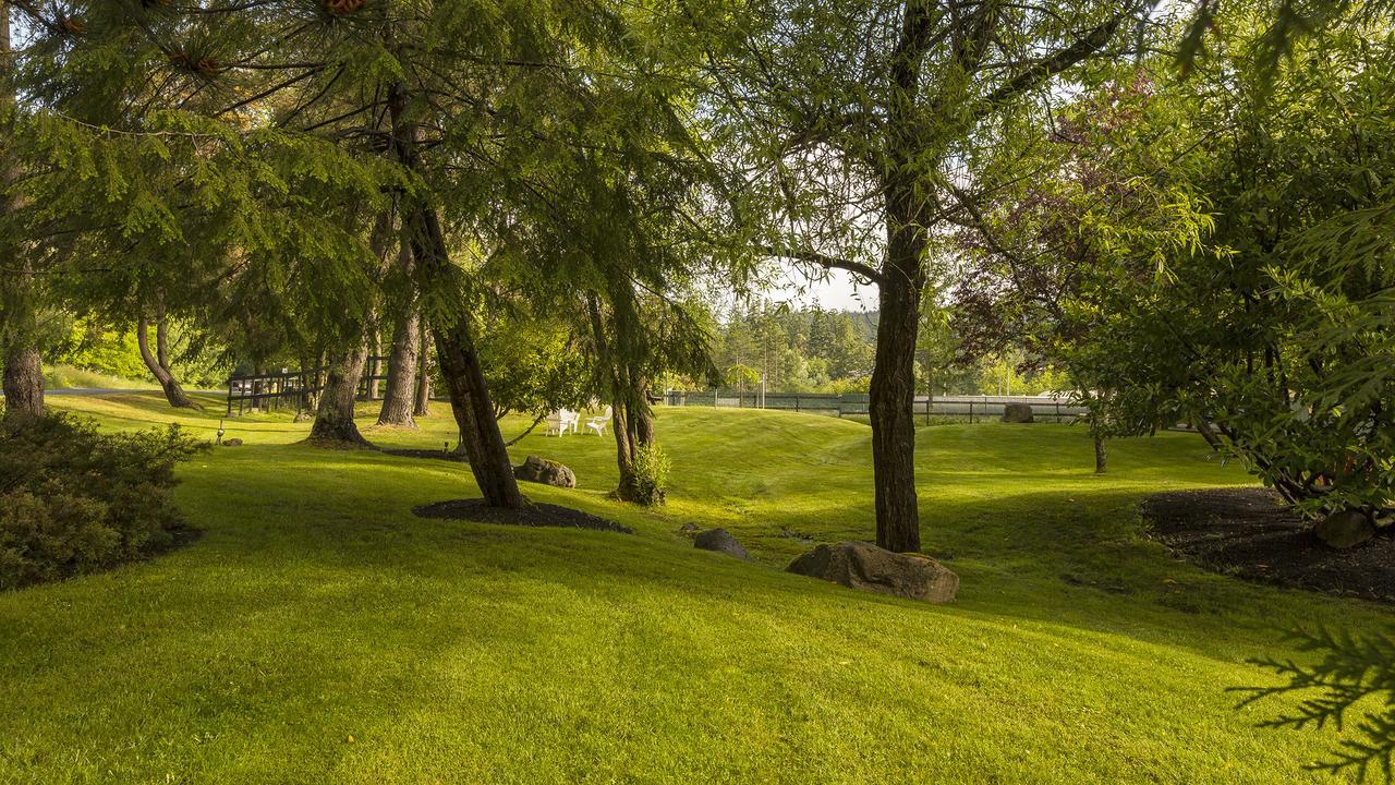 Discovery Inn Фрайдей-Харбор Экстерьер фото